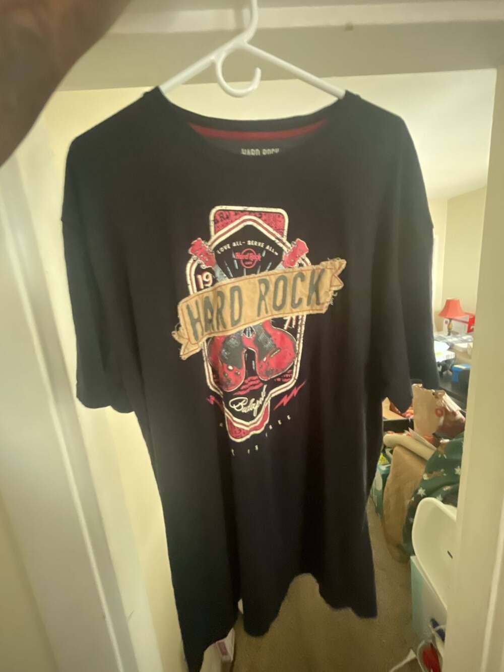 Hard Rock Cafe Budapest Graphic Logo T-Shirt